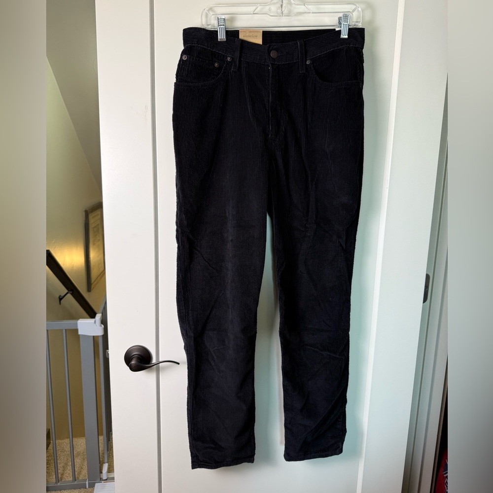 NWT Women's Levis High Waisted Mom Jean Black Corduroy Relaxed Tapered Fit 30x30